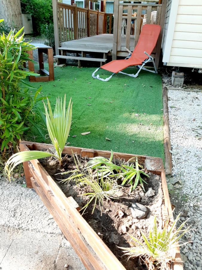 Mobilhome Dans Camping Les Sables D'Or Agde Exterior foto